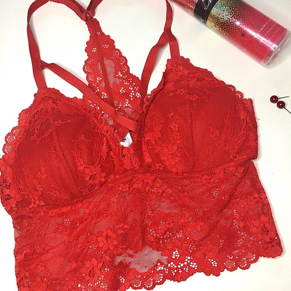 Lace crop top
